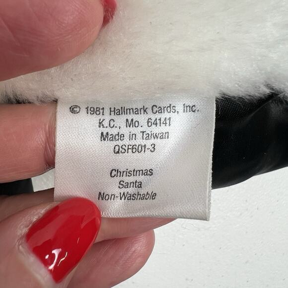 Vintage 1981 Hallmark Santa Christmas Stocking Bag Card Holder Hanging Plush - Picture 10 of 11